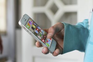 najlepsze ukryte aplikacje szpiegowskie dla Androida i iPhone 'a (niewykrywalne)